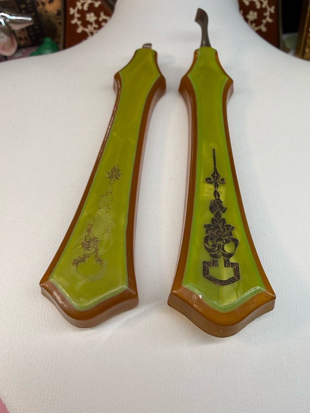Vintage Green and Brown Decorative Vanity Nail & Eyebrow